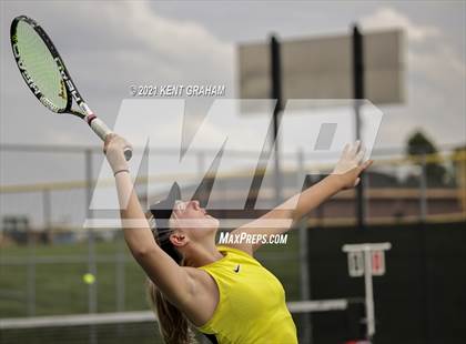 Thumbnail 3 in Hamilton Heights vs Noblesville (IHSAA Sectional Round1) photogallery.