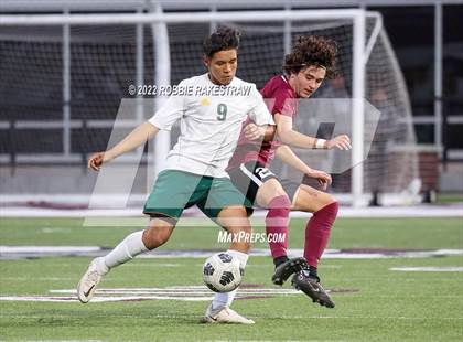 Thumbnail 3 in Longview vs. Red Oak (UIL 5A Region II Area Playoff) photogallery.