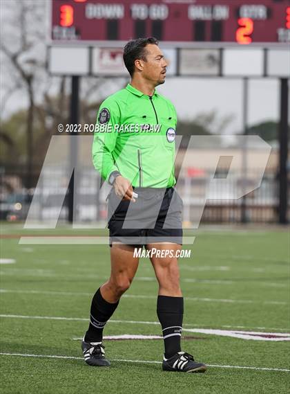 Thumbnail 3 in Longview vs. Red Oak (UIL 5A Region II Area Playoff) photogallery.