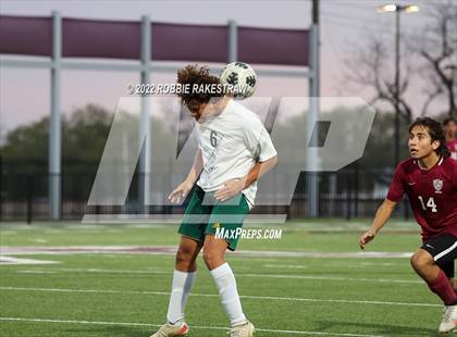 Thumbnail 1 in Longview vs. Red Oak (UIL 5A Region II Area Playoff) photogallery.