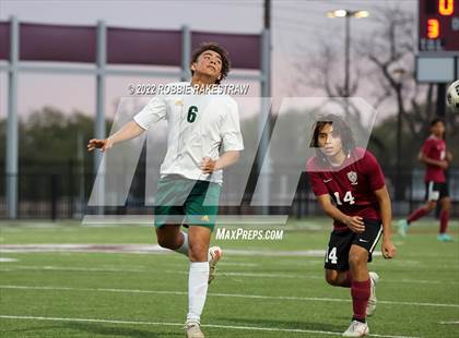 Thumbnail 2 in Longview vs. Red Oak (UIL 5A Region II Area Playoff) photogallery.