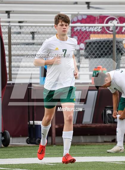 Thumbnail 1 in Longview vs. Red Oak (UIL 5A Region II Area Playoff) photogallery.