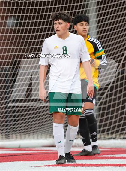 Thumbnail 2 in Longview vs. Red Oak (UIL 5A Region II Area Playoff) photogallery.