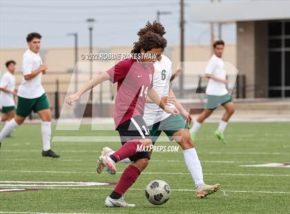 Thumbnail 1 in Longview vs. Red Oak (UIL 5A Region II Area Playoff) photogallery.