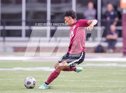 Thumbnail 3 in Longview vs. Red Oak (UIL 5A Region II Area Playoff) photogallery.
