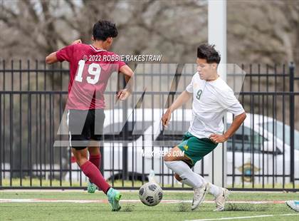 Thumbnail 3 in Longview vs. Red Oak (UIL 5A Region II Area Playoff) photogallery.