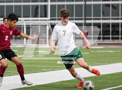 Thumbnail 2 in Longview vs. Red Oak (UIL 5A Region II Area Playoff) photogallery.