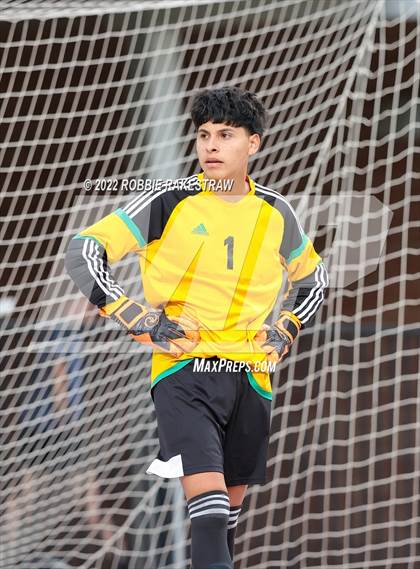 Thumbnail 1 in Longview vs. Red Oak (UIL 5A Region II Area Playoff) photogallery.