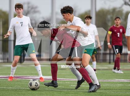 Thumbnail 2 in Longview vs. Red Oak (UIL 5A Region II Area Playoff) photogallery.