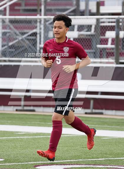 Thumbnail 1 in Longview vs. Red Oak (UIL 5A Region II Area Playoff) photogallery.