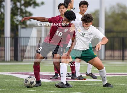 Thumbnail 3 in Longview vs. Red Oak (UIL 5A Region II Area Playoff) photogallery.