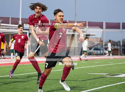 Thumbnail 1 in Longview vs. Red Oak (UIL 5A Region II Area Playoff) photogallery.