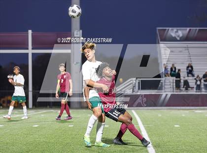 Thumbnail 1 in Longview vs. Red Oak (UIL 5A Region II Area Playoff) photogallery.