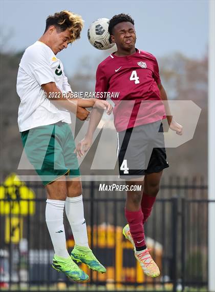 Thumbnail 3 in Longview vs. Red Oak (UIL 5A Region II Area Playoff) photogallery.
