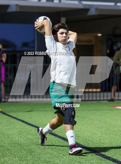 Thumbnail 2 in Longview vs. Red Oak (UIL 5A Region II Area Playoff) photogallery.