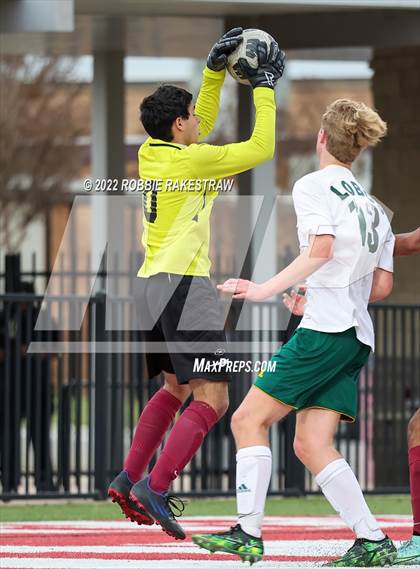 Thumbnail 2 in Longview vs. Red Oak (UIL 5A Region II Area Playoff) photogallery.