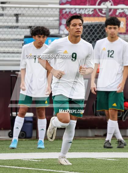 Thumbnail 3 in Longview vs. Red Oak (UIL 5A Region II Area Playoff) photogallery.