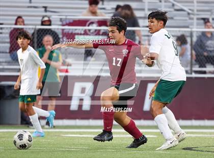 Thumbnail 1 in Longview vs. Red Oak (UIL 5A Region II Area Playoff) photogallery.