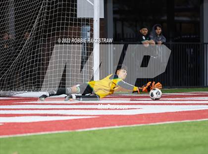 Thumbnail 1 in Longview vs. Red Oak (UIL 5A Region II Area Playoff) photogallery.