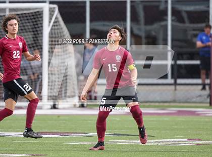 Thumbnail 1 in Longview vs. Red Oak (UIL 5A Region II Area Playoff) photogallery.