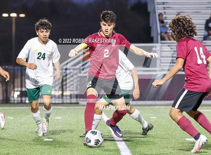 Thumbnail 3 in Longview vs. Red Oak (UIL 5A Region II Area Playoff) photogallery.