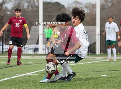 Thumbnail 1 in Longview vs. Red Oak (UIL 5A Region II Area Playoff) photogallery.
