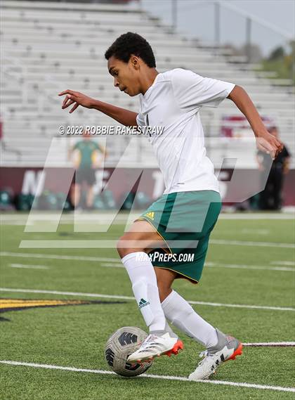 Thumbnail 3 in Longview vs. Red Oak (UIL 5A Region II Area Playoff) photogallery.