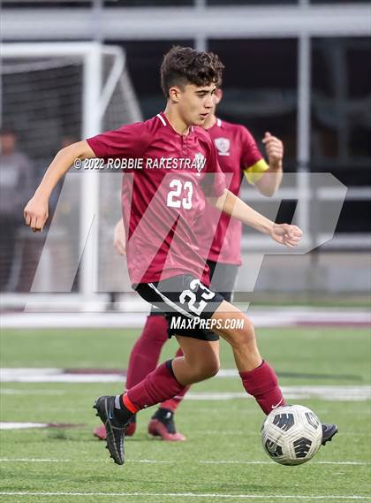 Thumbnail 3 in Longview vs. Red Oak (UIL 5A Region II Area Playoff) photogallery.