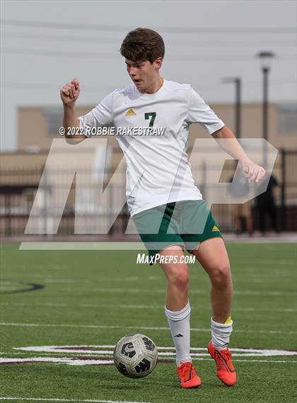 Thumbnail 1 in Longview vs. Red Oak (UIL 5A Region II Area Playoff) photogallery.