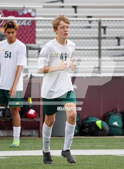 Thumbnail 1 in Longview vs. Red Oak (UIL 5A Region II Area Playoff) photogallery.