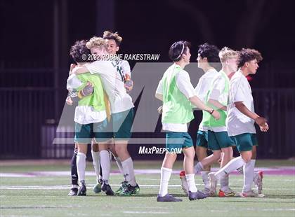 Thumbnail 2 in Longview vs. Red Oak (UIL 5A Region II Area Playoff) photogallery.
