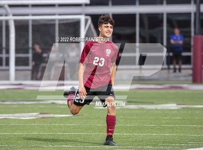 Thumbnail 1 in Longview vs. Red Oak (UIL 5A Region II Area Playoff) photogallery.