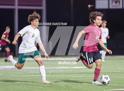 Thumbnail 3 in Longview vs. Red Oak (UIL 5A Region II Area Playoff) photogallery.