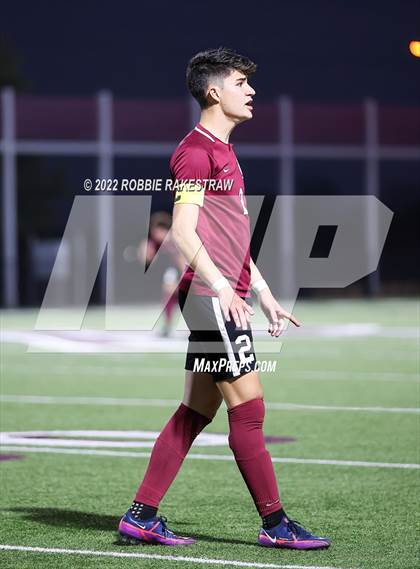 Thumbnail 2 in Longview vs. Red Oak (UIL 5A Region II Area Playoff) photogallery.