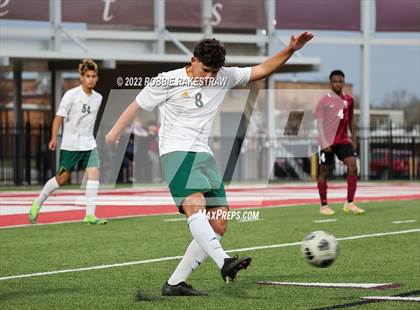 Thumbnail 2 in Longview vs. Red Oak (UIL 5A Region II Area Playoff) photogallery.
