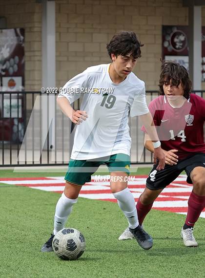 Thumbnail 1 in Longview vs. Red Oak (UIL 5A Region II Area Playoff) photogallery.