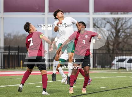 Thumbnail 3 in Longview vs. Red Oak (UIL 5A Region II Area Playoff) photogallery.
