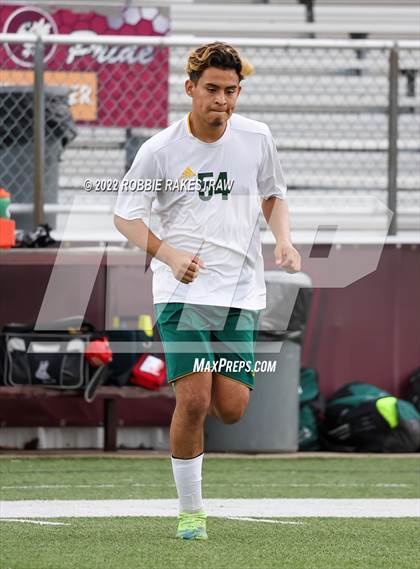 Thumbnail 2 in Longview vs. Red Oak (UIL 5A Region II Area Playoff) photogallery.