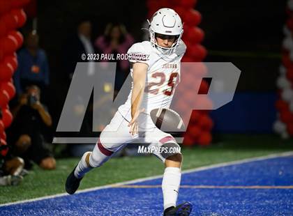 Thumbnail 3 in JSerra Catholic @ Mater Dei photogallery.
