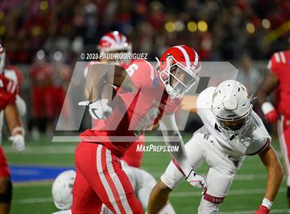 Thumbnail 2 in JSerra Catholic @ Mater Dei photogallery.