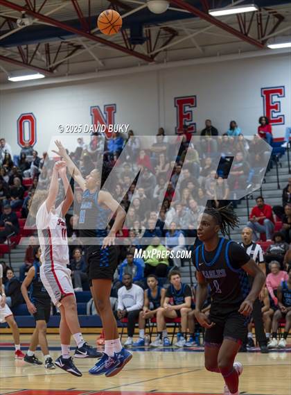 Thumbnail 2 in Landstown @ Patriot  (VHSL State Quarter Finals Class 6) photogallery.