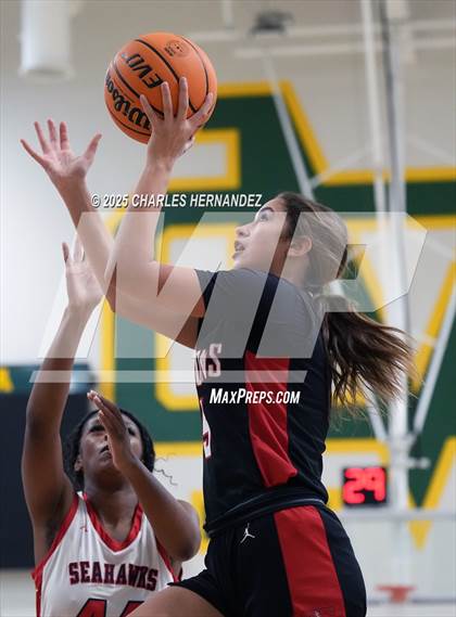 Thumbnail 2 in Redondo Union vs San Clemente (Mira Costa Classic) photogallery.
