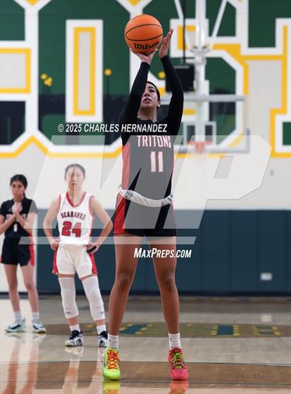 Thumbnail 3 in Redondo Union vs San Clemente (Mira Costa Classic) photogallery.