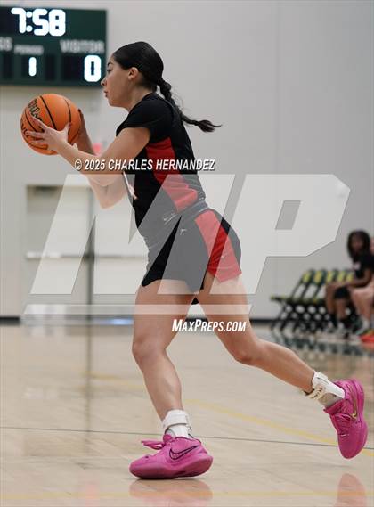 Thumbnail 3 in Redondo Union vs San Clemente (Mira Costa Classic) photogallery.