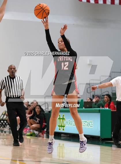 Thumbnail 1 in Redondo Union vs San Clemente (Mira Costa Classic) photogallery.