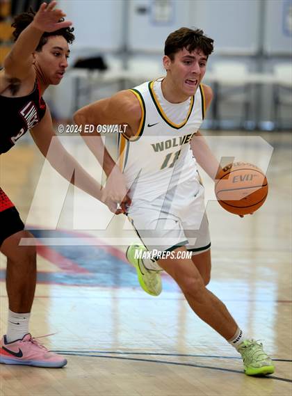 Thumbnail 1 in San Ramon Valley vs. Lincoln (NorCal Tipoff Classic) photogallery.