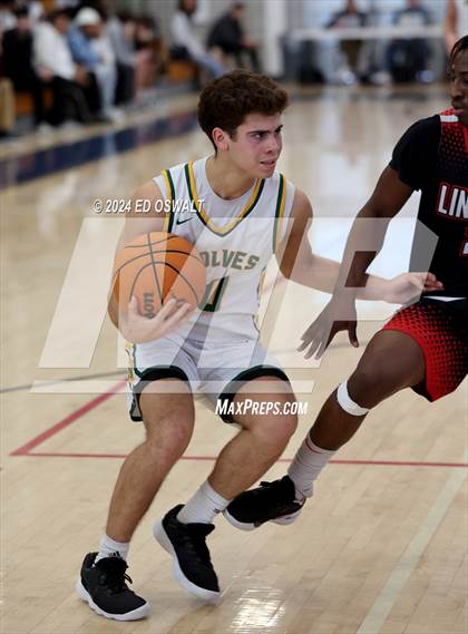 Thumbnail 2 in San Ramon Valley vs. Lincoln (NorCal Tipoff Classic) photogallery.