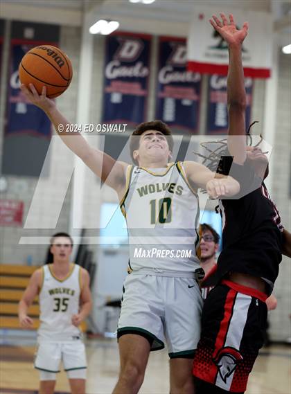 Thumbnail 1 in San Ramon Valley vs. Lincoln (NorCal Tipoff Classic) photogallery.
