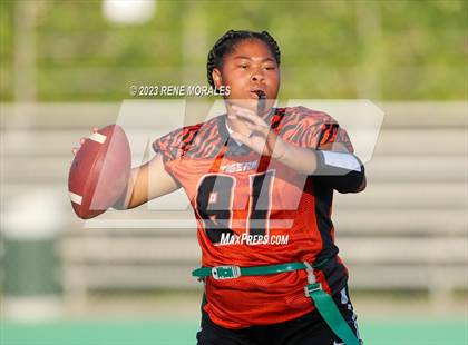 Thumbnail 3 in Lincoln vs Eagle Rock photogallery.