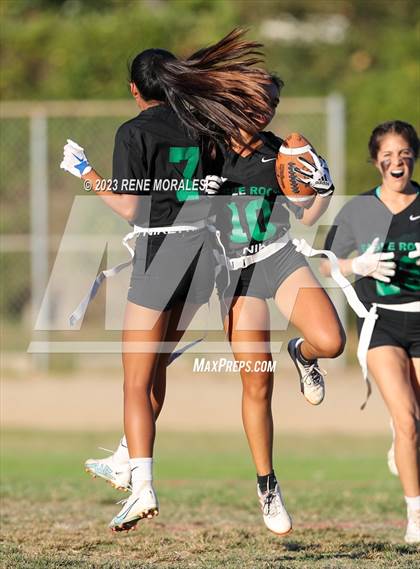Thumbnail 3 in Lincoln vs Eagle Rock photogallery.
